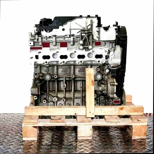 AHX (DW10FD) engine on a wooden pallet against a white background. Side view showcasing the engine's components.