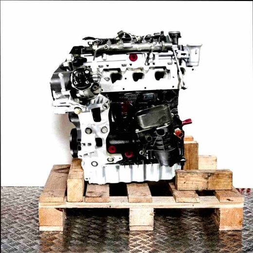 DFFA engine on a wooden pallet against a white background. Image of the engine, free of watermarks or logos.
