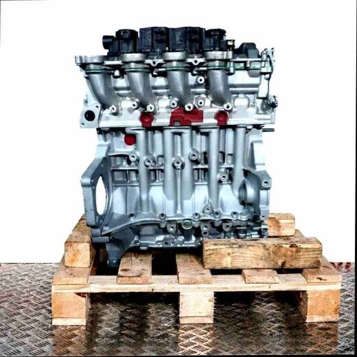 G8DE engine block on a wooden pallet against a white background. Side view of the engine, vertically oriented.