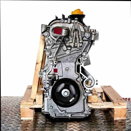 H4D 470 engine on a wooden pallet against a white background. Side view of the engine, no watermarks or logos.