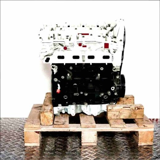 R9N 401 engine on a wooden pallet against a white background. The silver and black engine is viewed from the side.