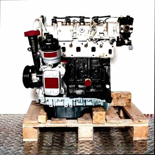 Side view of the Z 13 DTH engine on a wooden pallet against a white background. The silver and black engine features yellow details.
